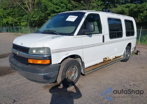 2003 Chevrolet Express Upfitter из США, поврежденный, VIN 1GBFG15T431189253